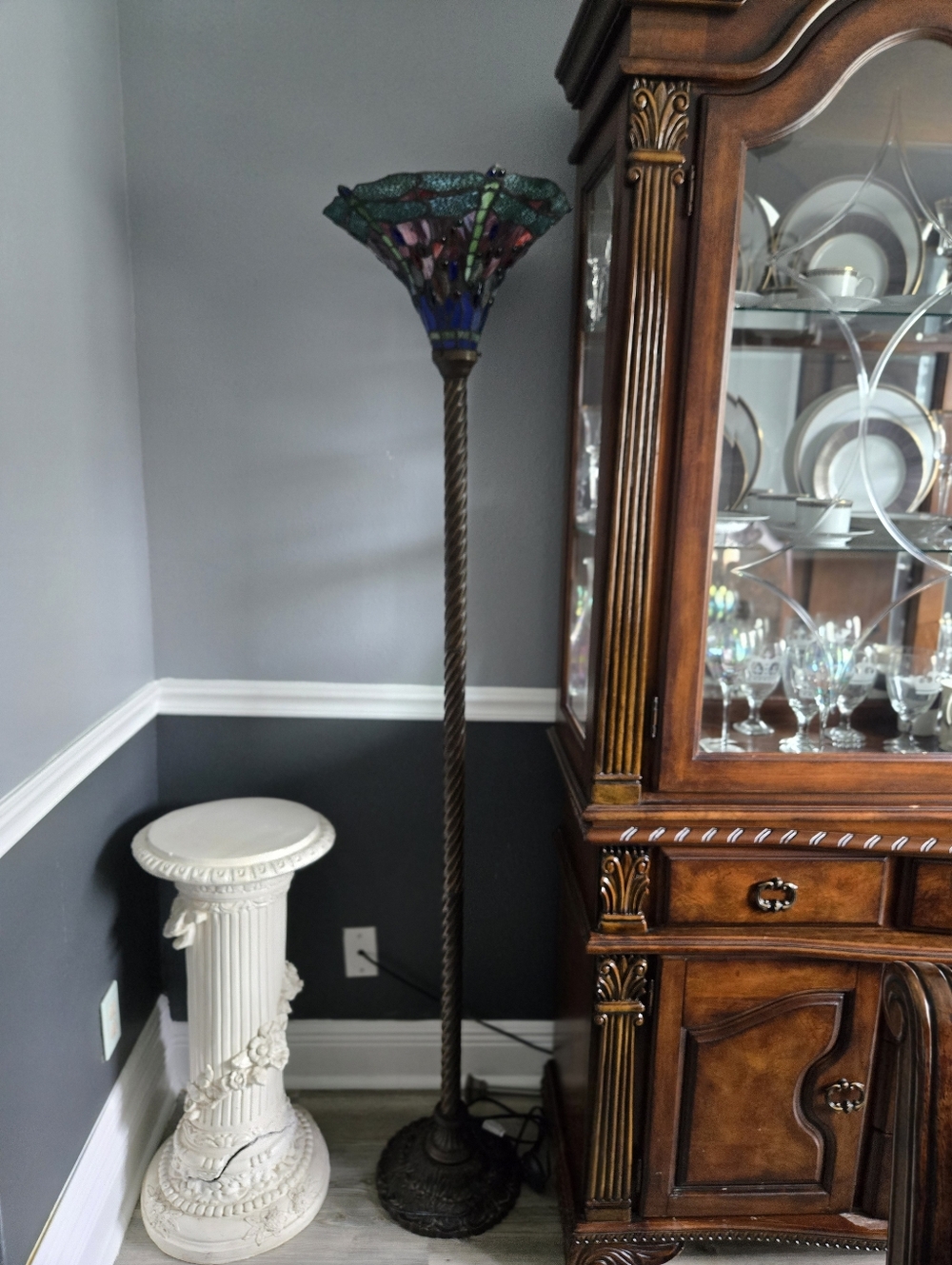 Stained Glass Dragonfly Floor Lamp - Multicolor - Picture 2 of 2